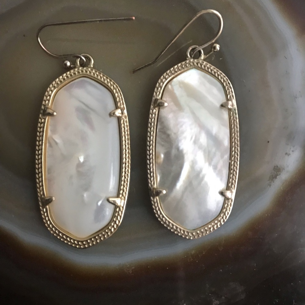 Kendra Scott Elle earrings